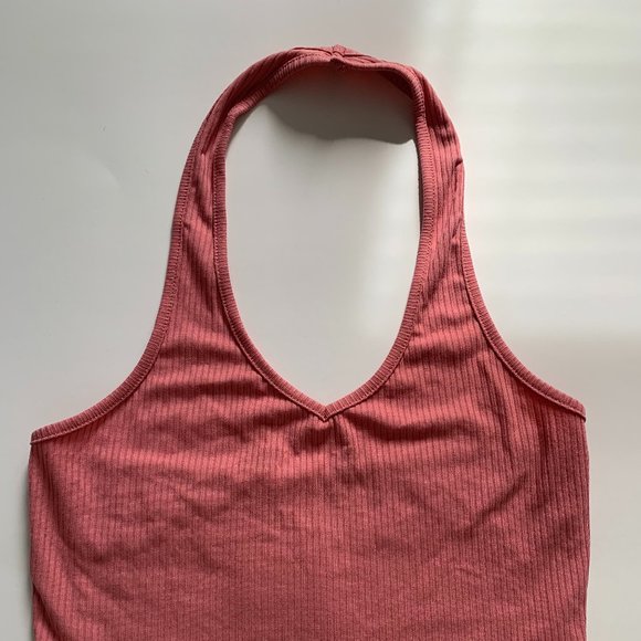 Ribbed Halter Top - Picture 3 of 4
